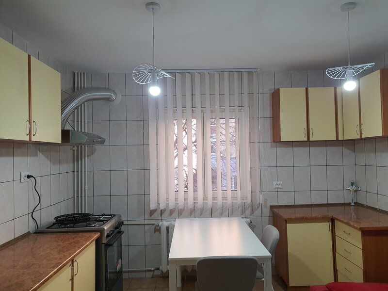 Dreptatii, Lujerului, prima inchiriere